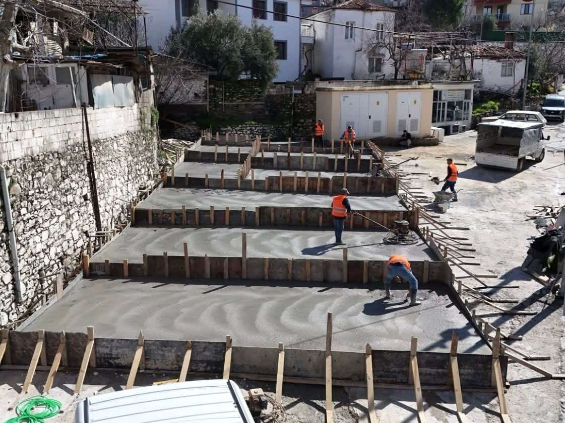 Deprem Riski Nedeniyle Yıkılıyor: Kavaklıdere’de Bakırcılara Yeni Satış Alanı 4